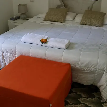 بيت ضيافة Fontanavecchia 4*