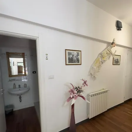 Fontanavecchia 3* Βερνάτσα